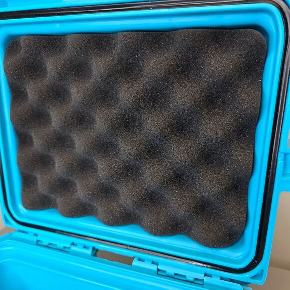 Invicta Limited Edition Aqua Blue Empty Hard Watch Dive Case Only - Picture 9 of 16